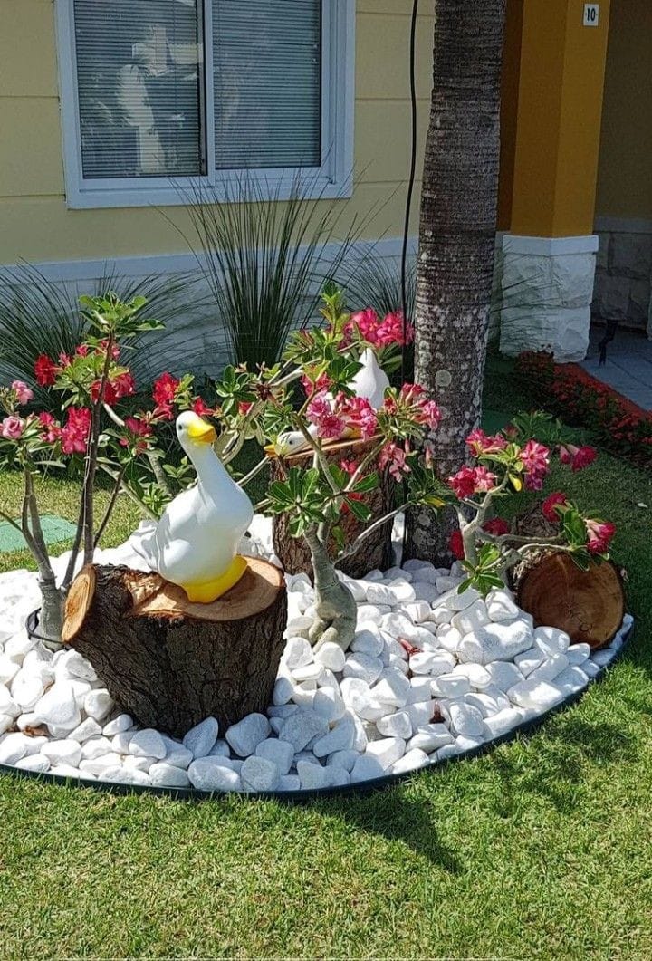 22 DIY Small Garden Bed Ideas With “Concrete Blocks” That You Can Build Yourself