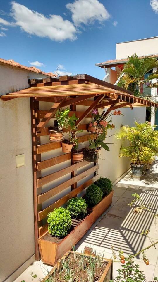 37 Beautiful Vertical Garden Ideas To Adorn Your Patio