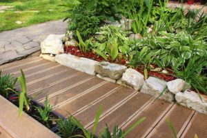 30 Low Maintenance and Easy-to-Install “Garden Edging” Ideas for Every Budget