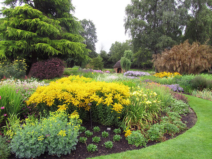 Wie können wir in diesem Frühling atemberaubende Garteninseln für unseren Garten gestalten?