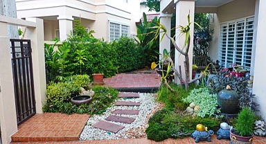 30 Landscaping Ideas That Will Create an Inviting First Impression at Your Front Entry