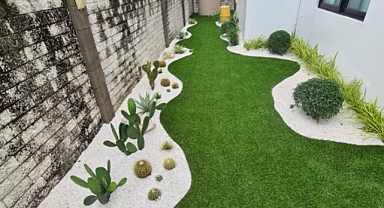 13 Landscape Design Ideas For A Beautiful Side Garden