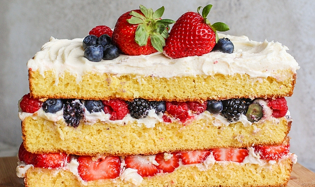  Strawberry & Blueberry Layer Cake